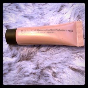 Becca Liquid Highlighter